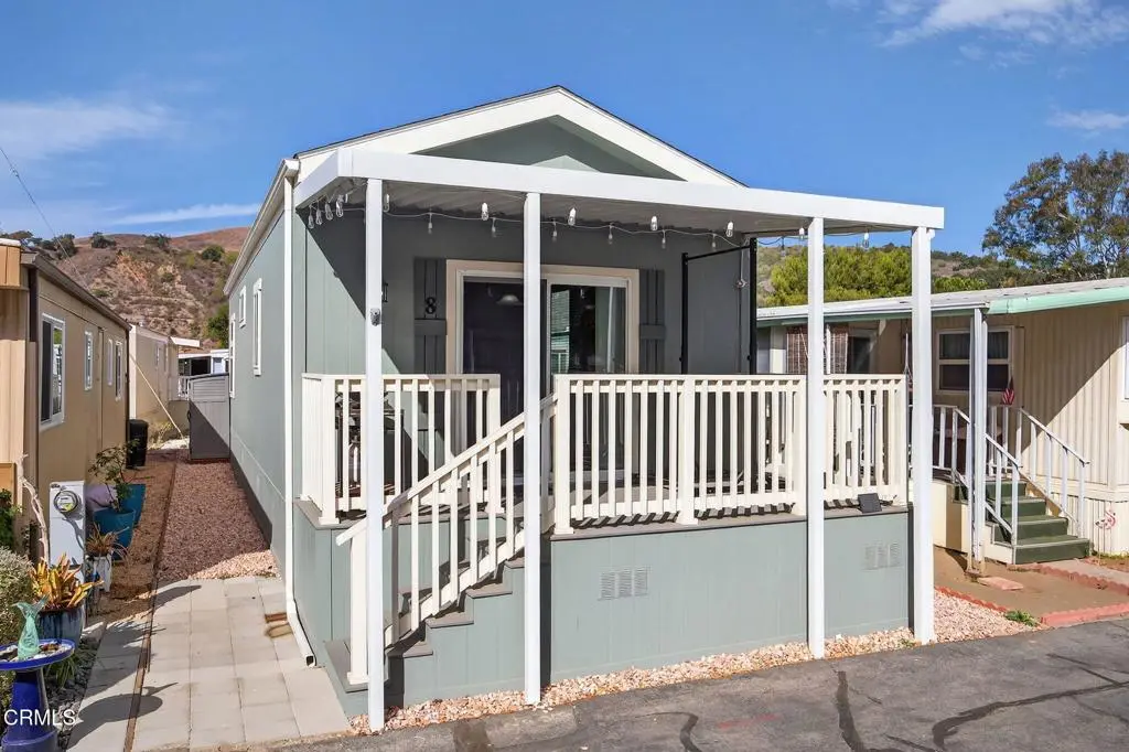 9097 N Ventura Ave #8