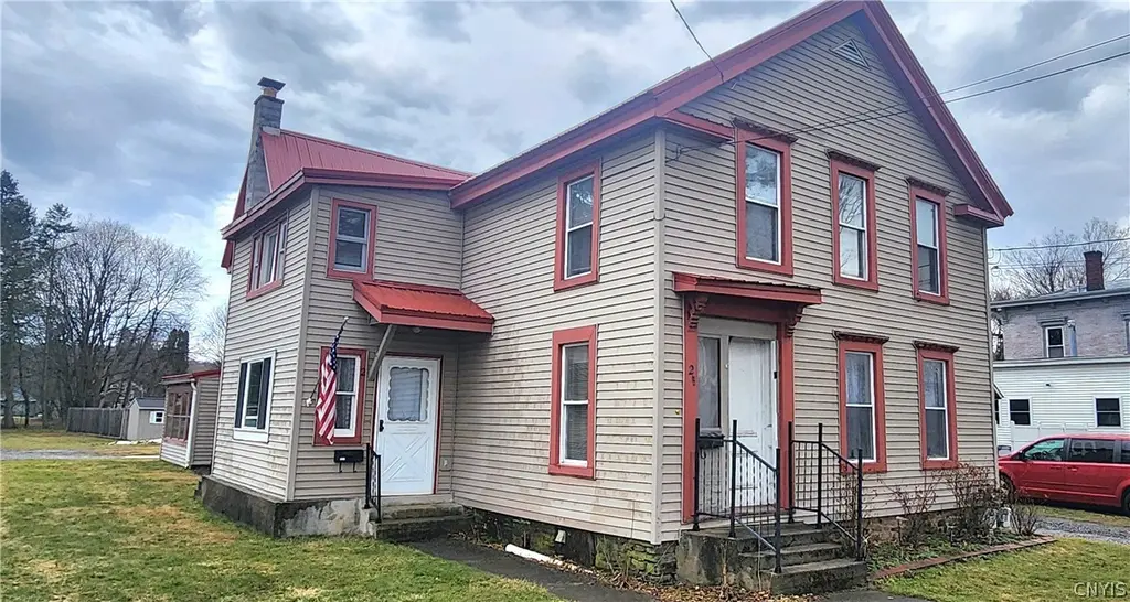 2 S Fulton St #2