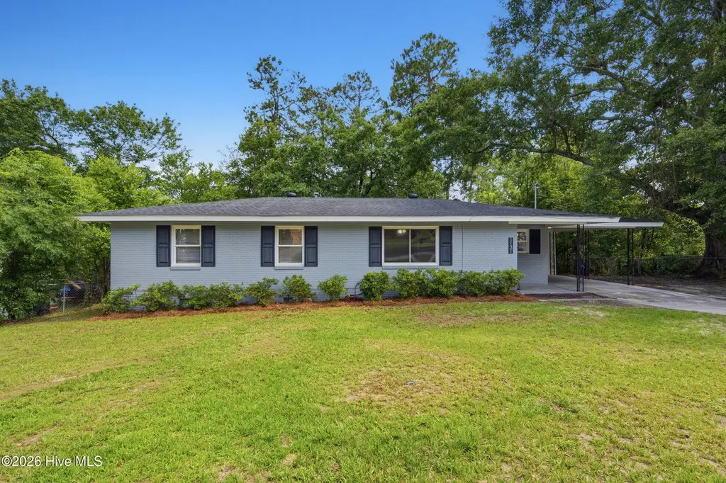 1131 Terrace Cir
