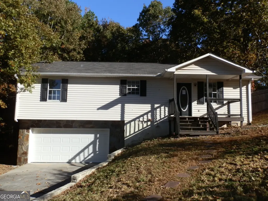 114 Lindsey Ct NE