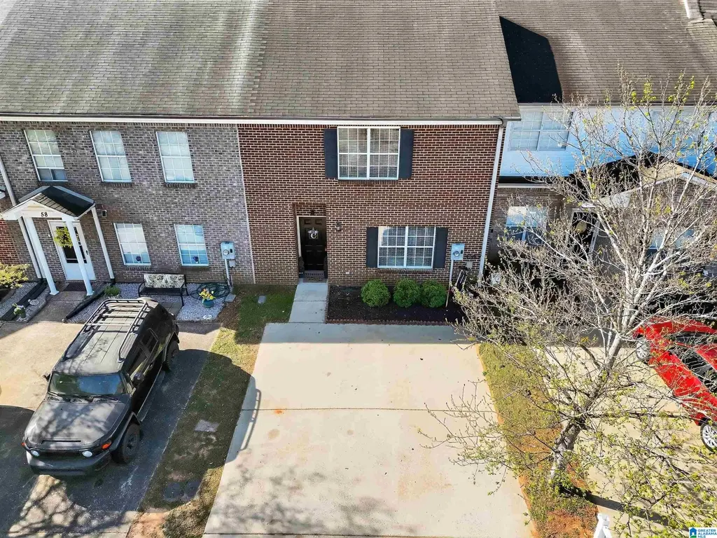 56 Park Dr S