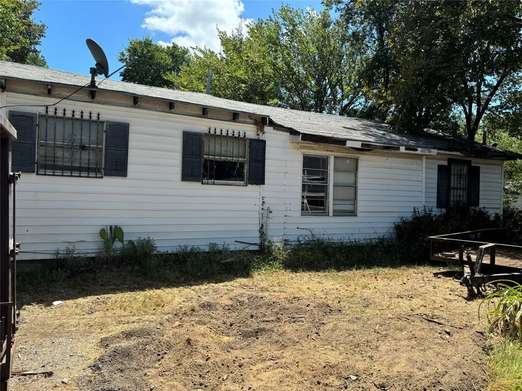 918 Local Vista Dr