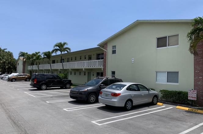 658 NE 6th Ct Unit L