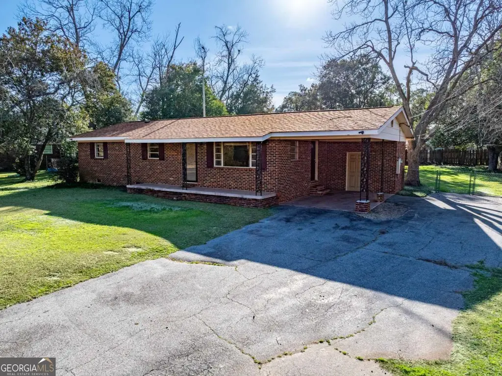 2014 Tyson Ave