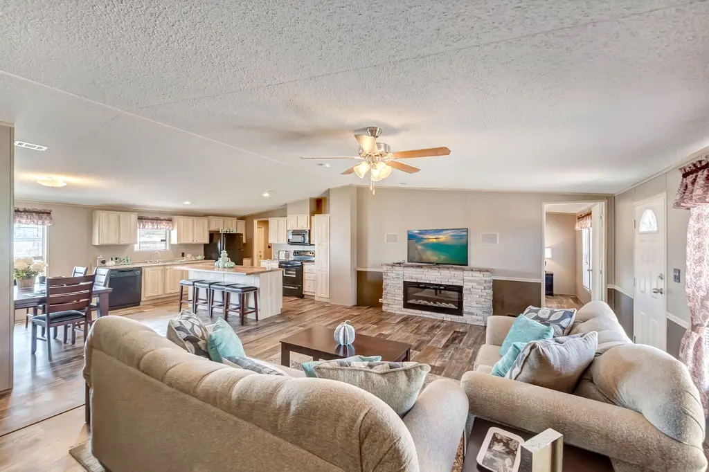 4750 Andrews Hwy #1
