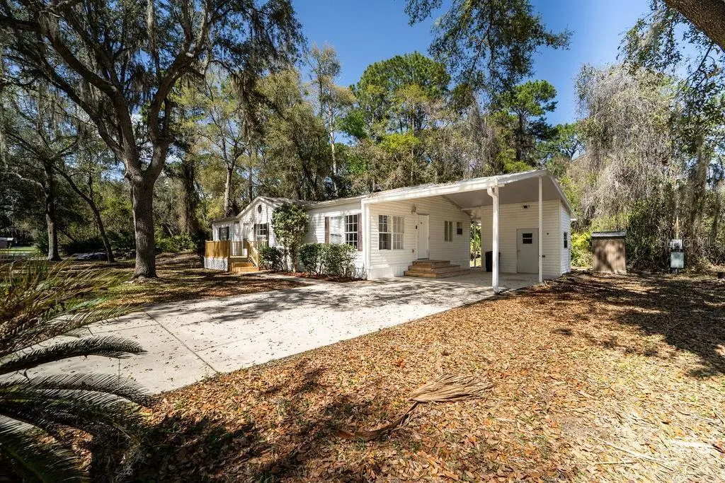 107 Golf Course Ln