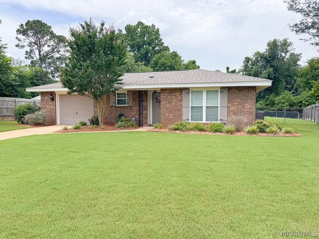 109 W Teri Ct