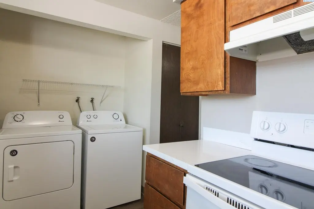 1912 George Washington Way Unit D