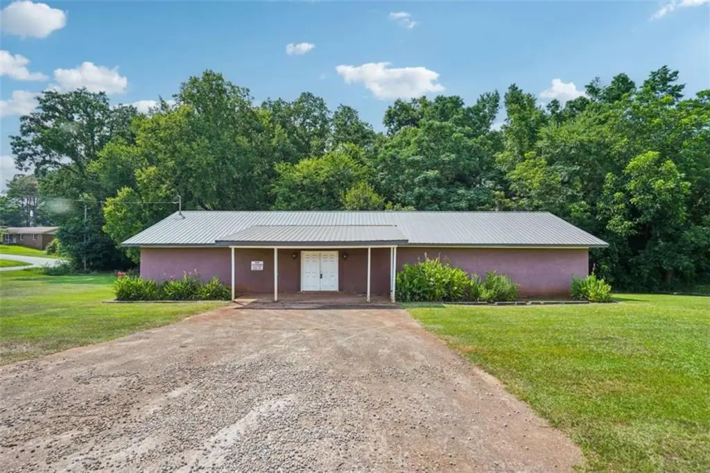11437 Highway 83