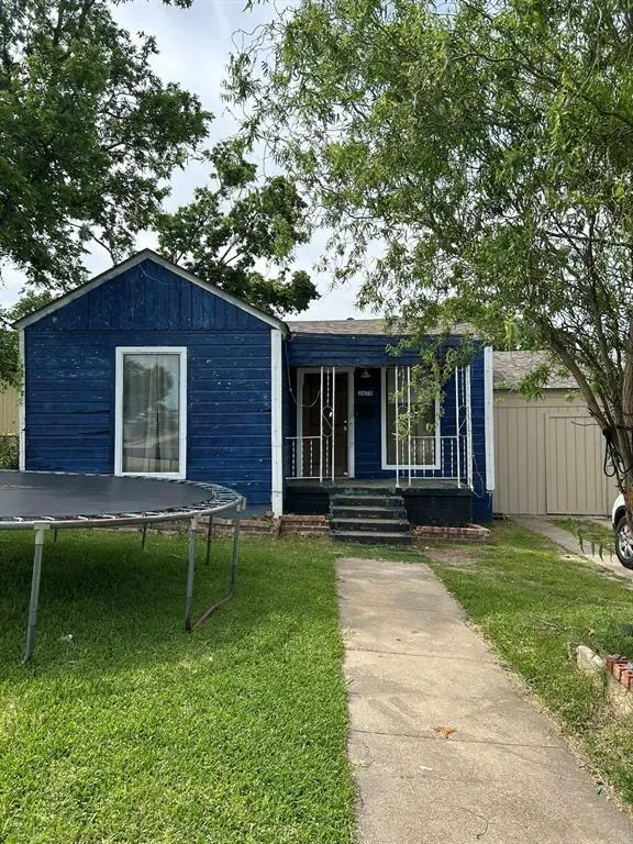 2670 Strong Ave