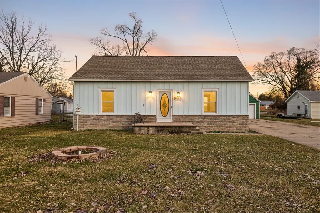 2529 Kansas Ave