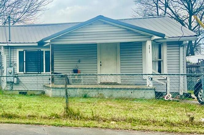 2817 Morgan Ave