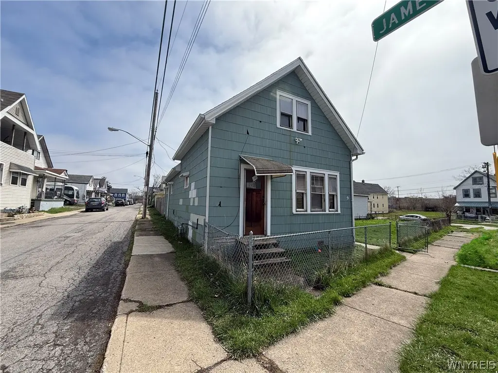 884 E Eagle St Unit N