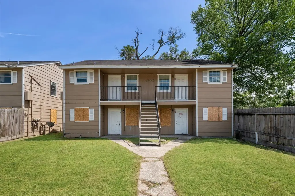 14500 Corpus Christi St #4