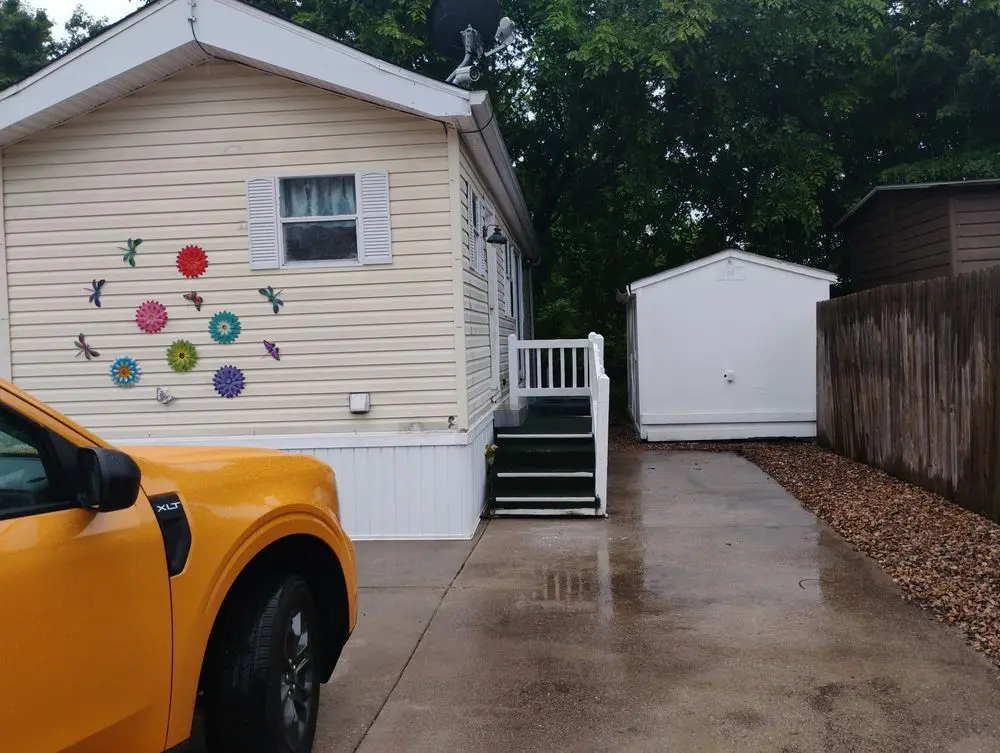 444 Monarch Dr