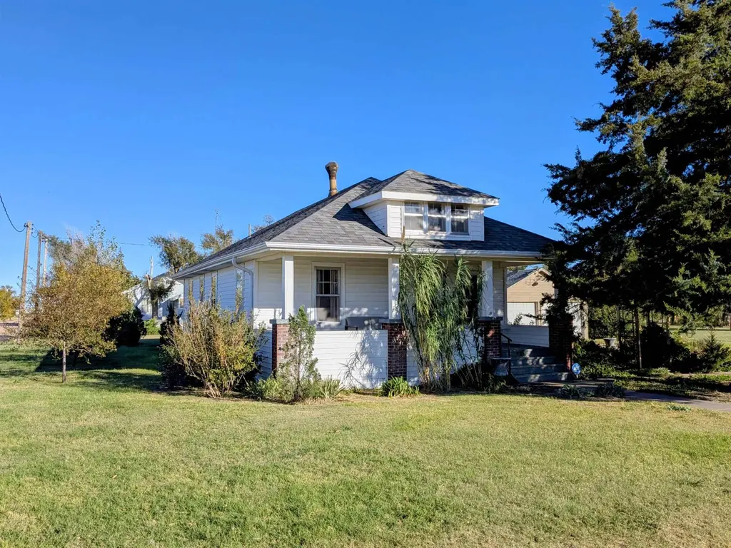 288 Logan Ave