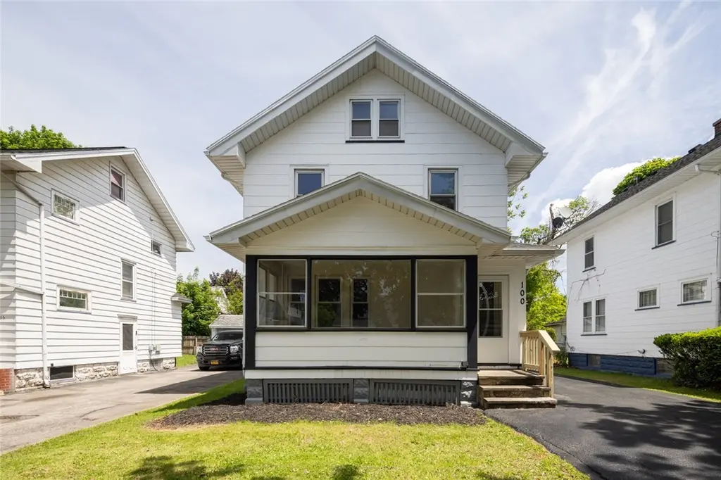 100 Rockview Ter