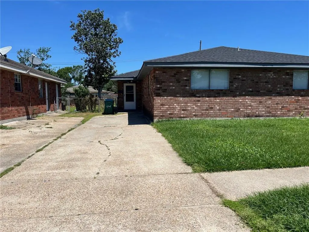 232-234 Duke Dr