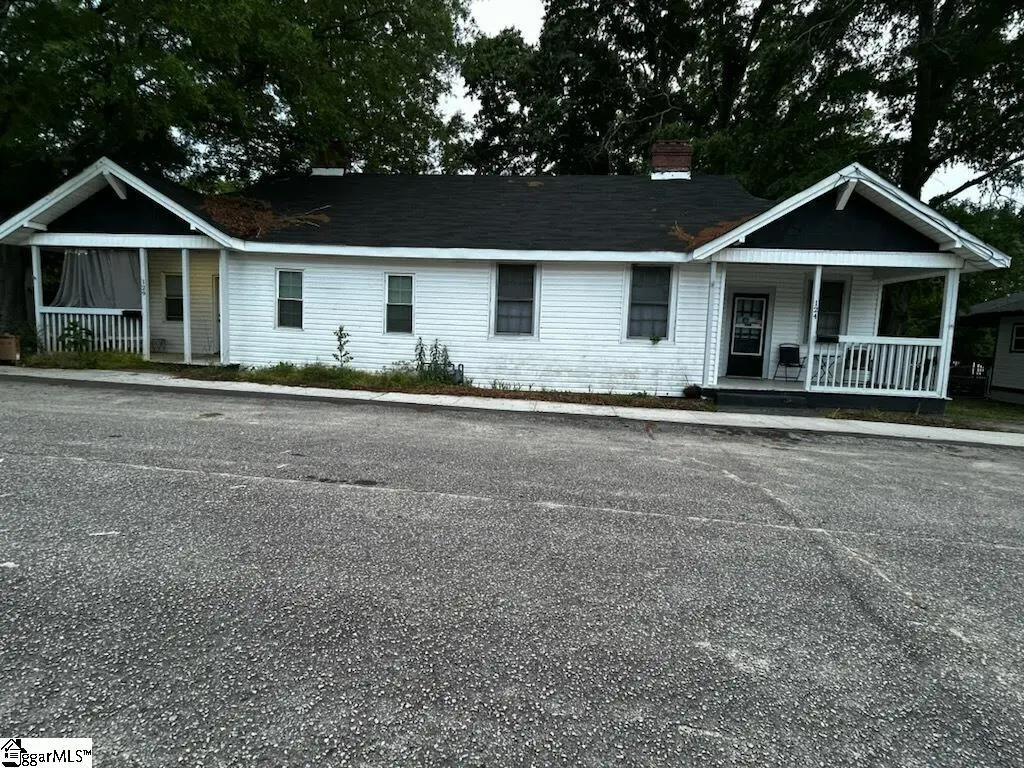 124 Rice St