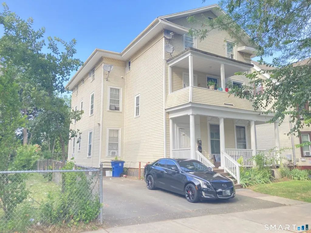 607 Elm St