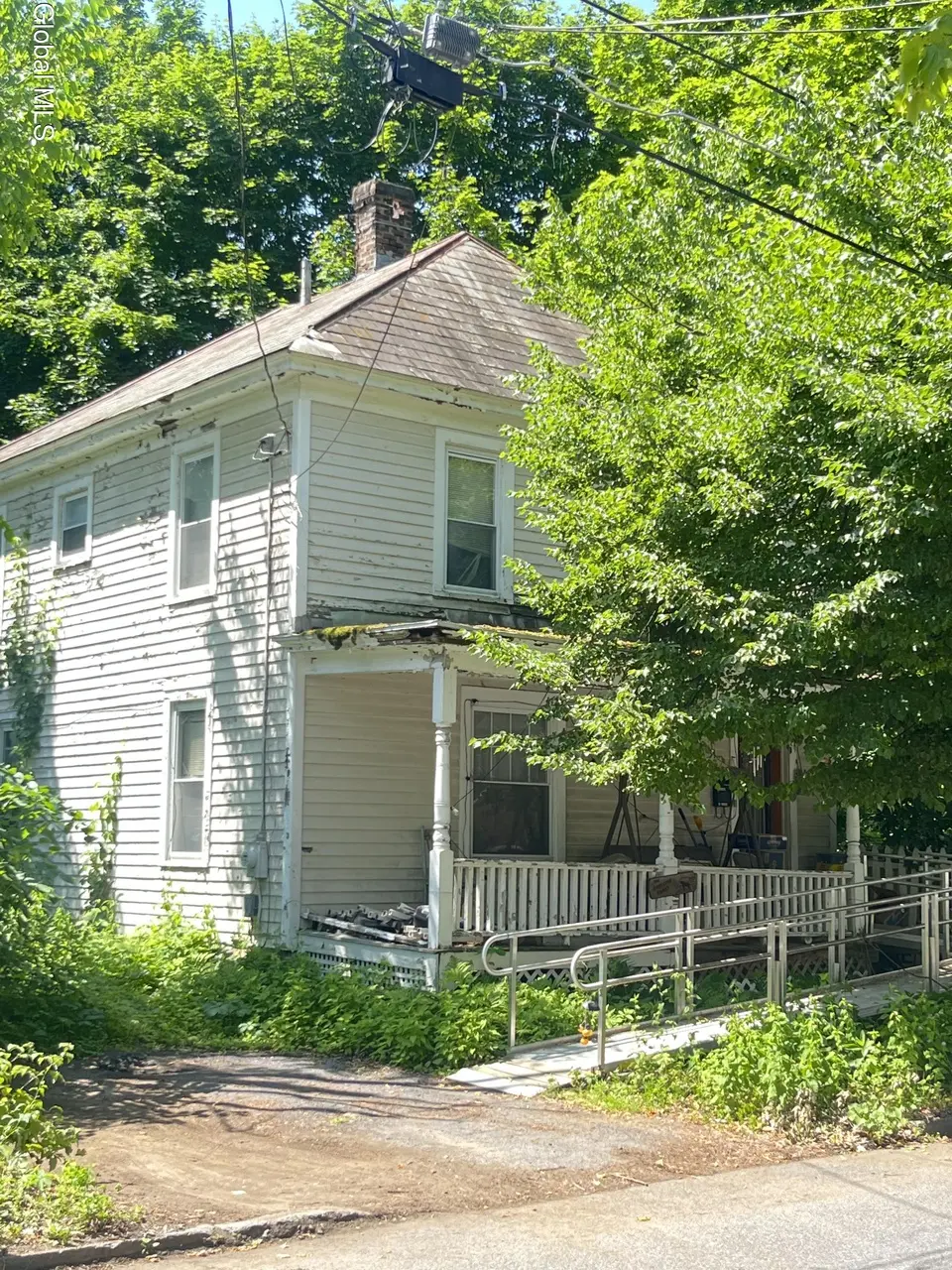 31 Baldwin Ave