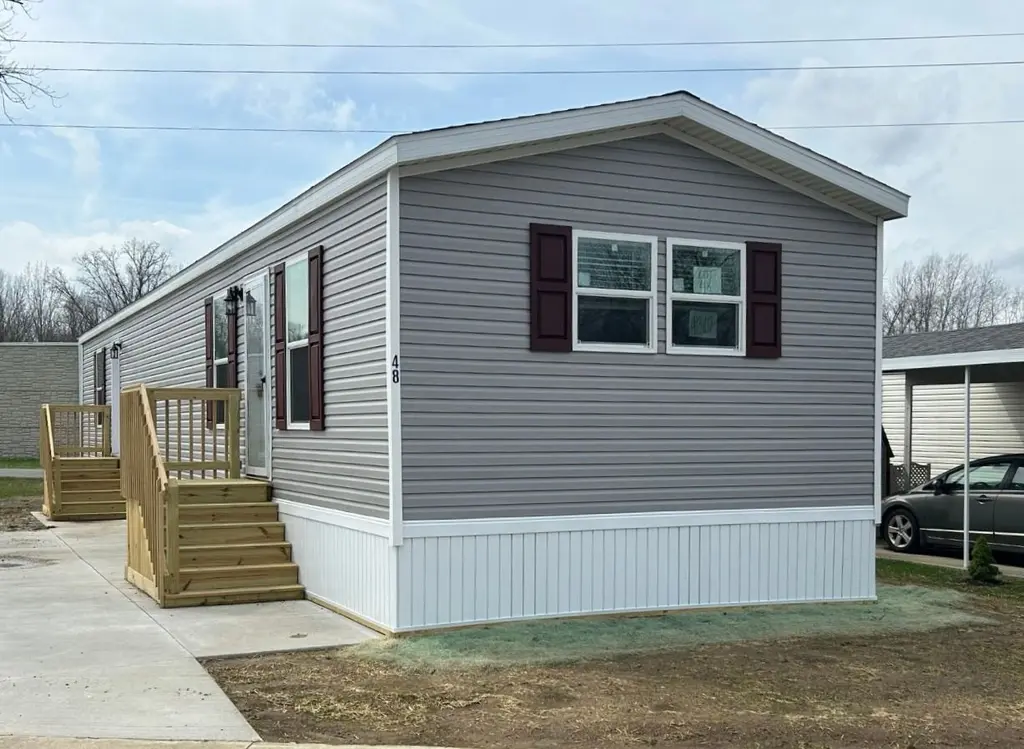 48 Estate Cir #48