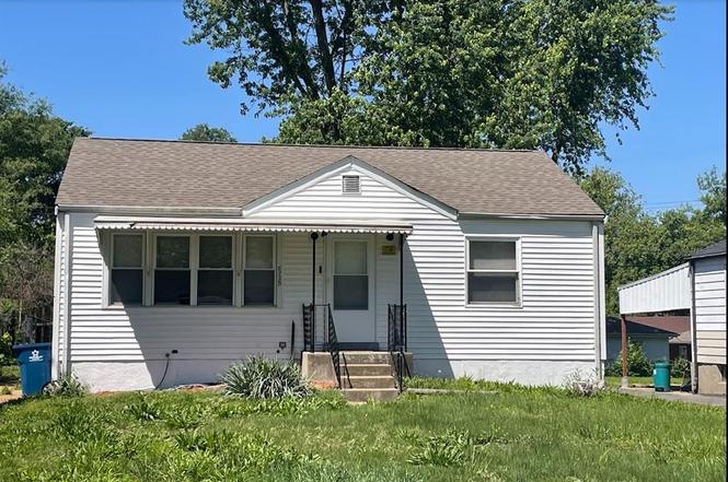 6135 Avila Dr