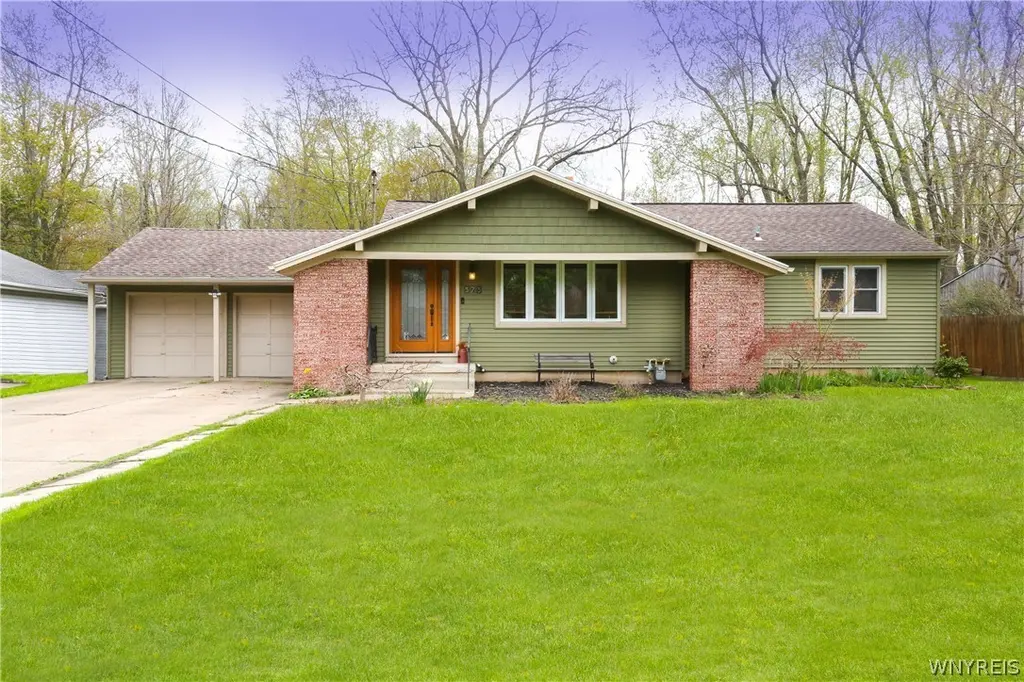 373 Ayer Rd