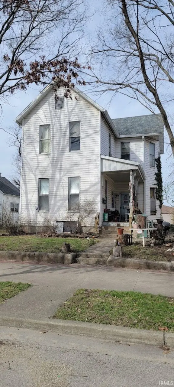 1003 S 4th St
