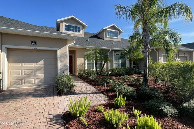 570 Remington Green Dr SE #102