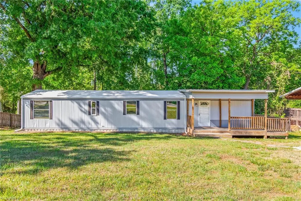 189 Sunset Dr