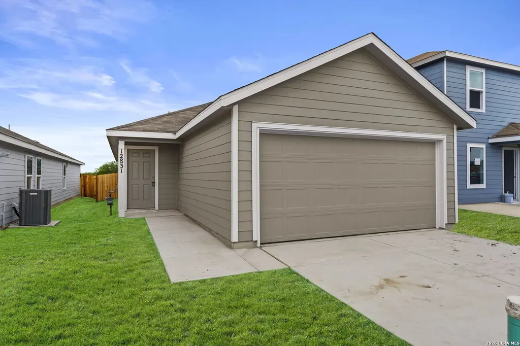12831 Kathleen St