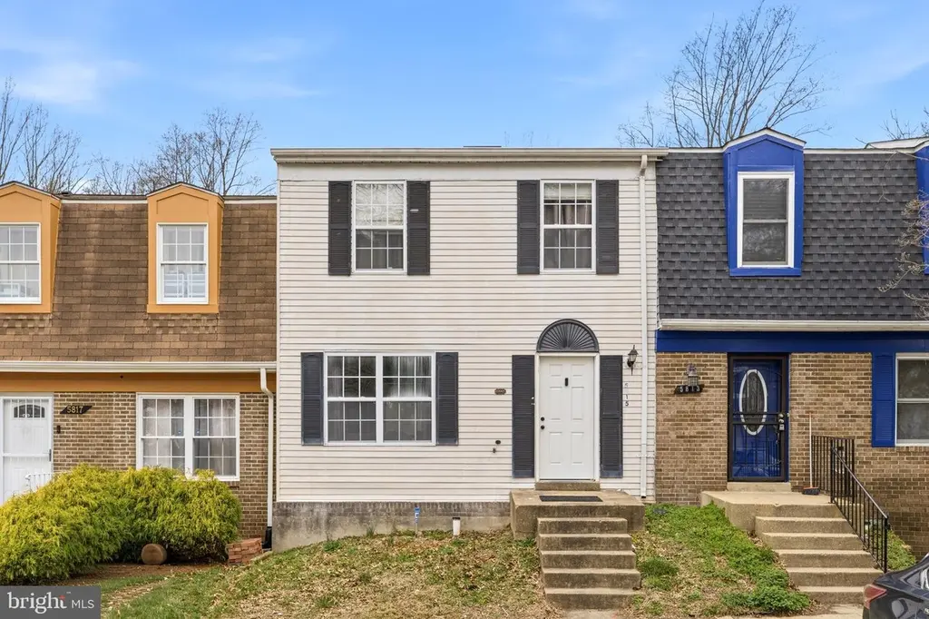 5815 Falkland Pl