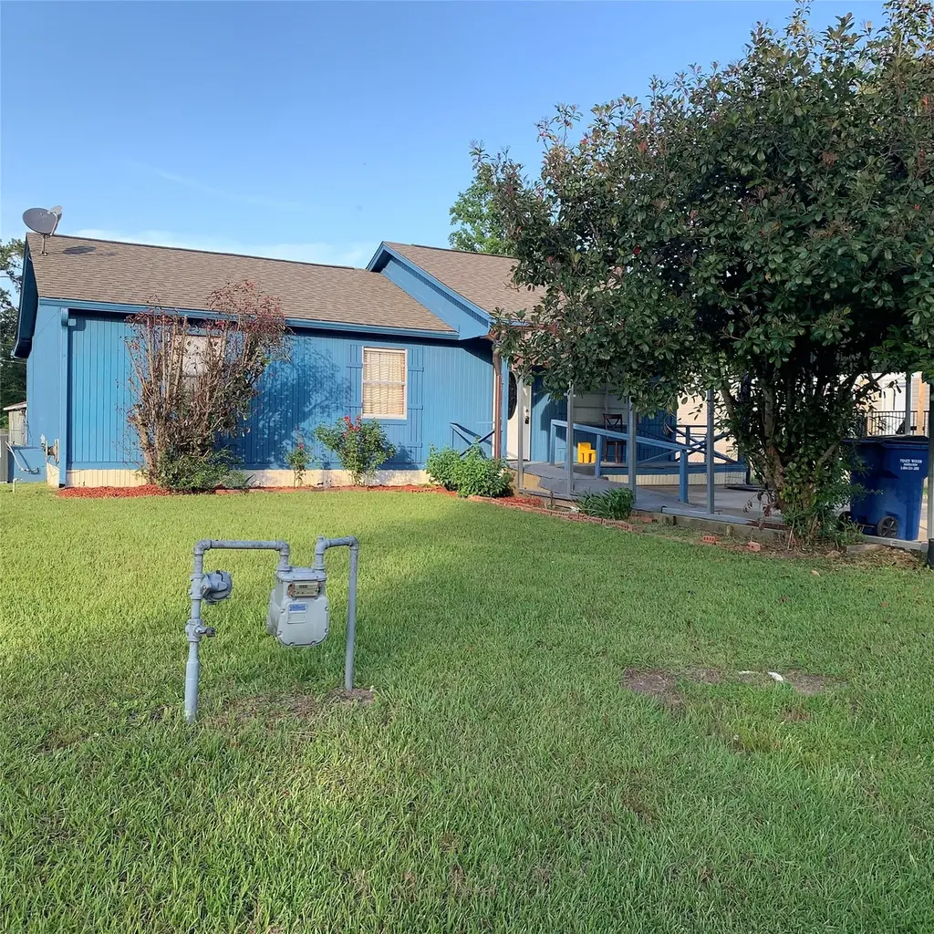 324 Persimmon Rd