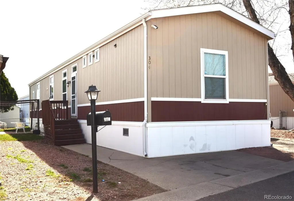 304 Barnard Ct