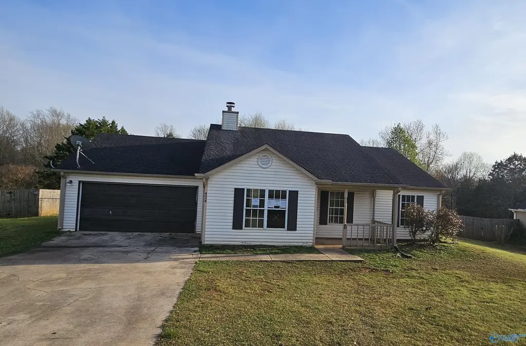 534 Henry Taylor Rd