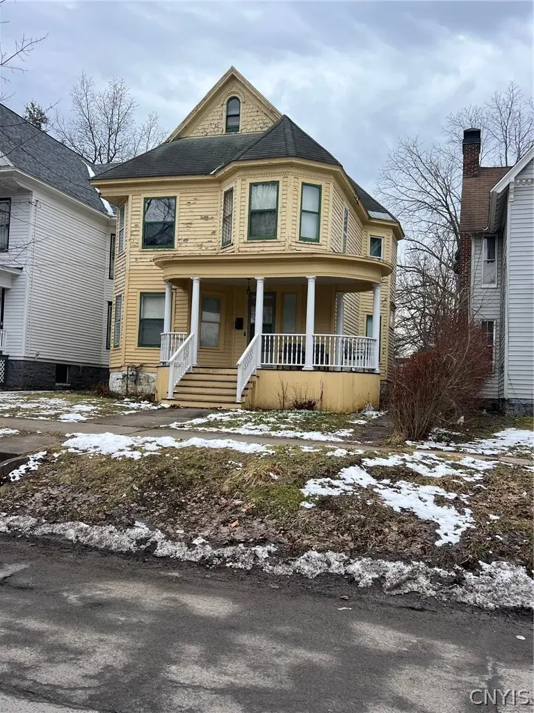 110 Clinton Pl