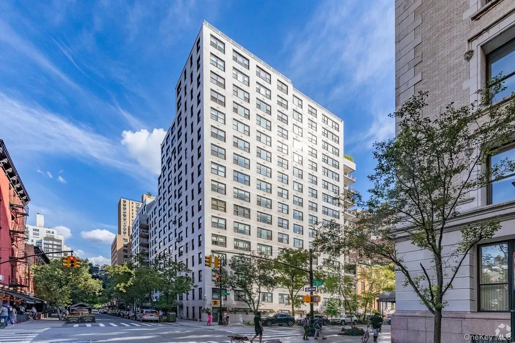 130 E 18th St Unit 10V