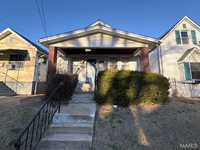 4083 Schiller Pl