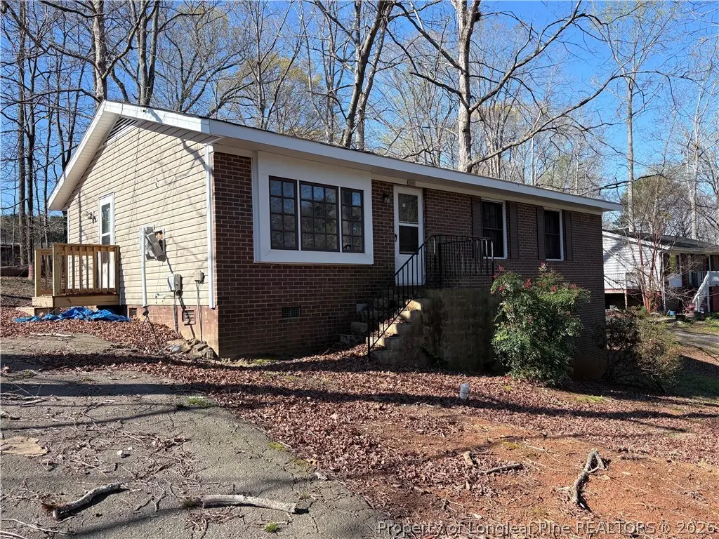 2009 Woodcrest Dr
