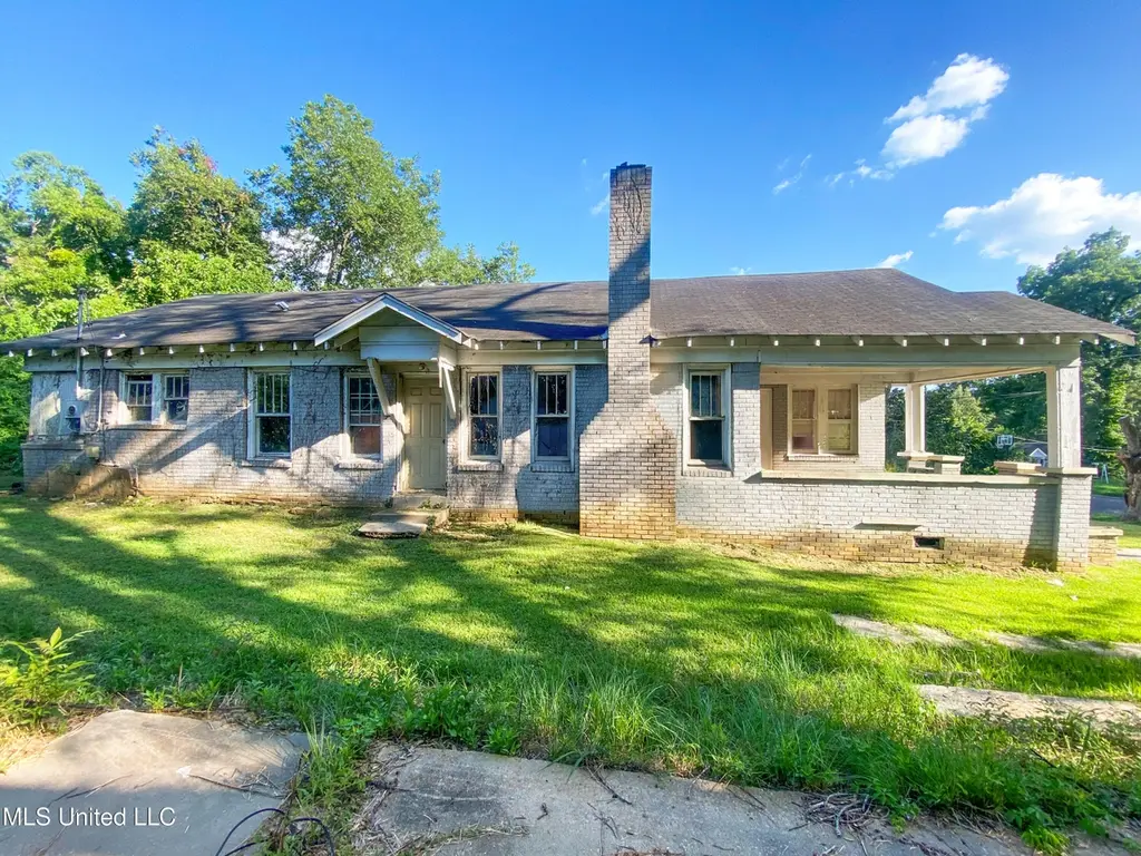 248 Moss Ave