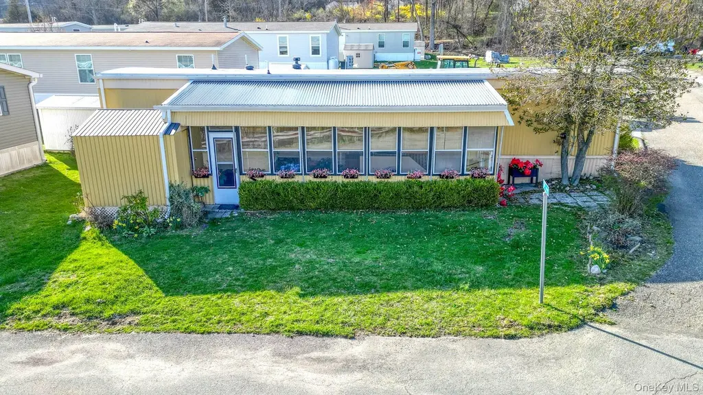 301 3rd Ave