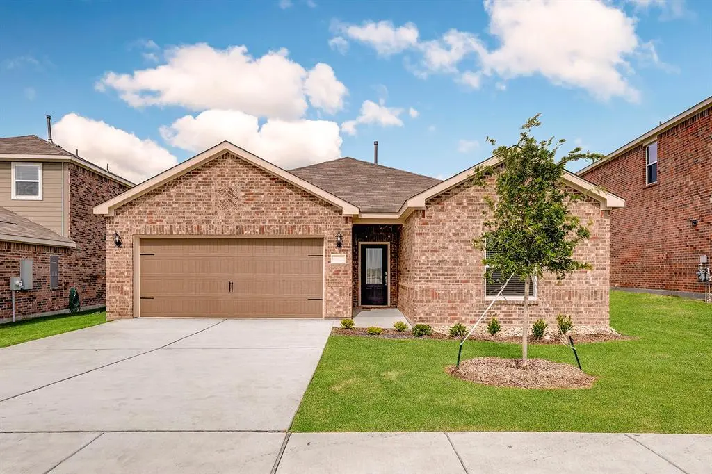 306 Revolution Dr