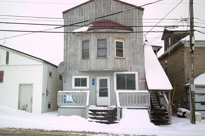 4 Grand Falls Rd