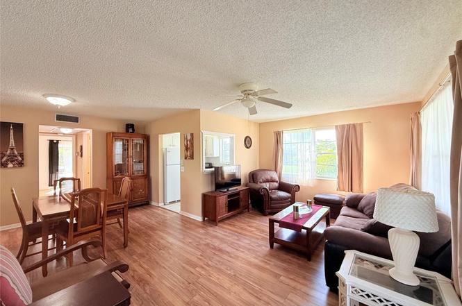 204 Oakridge M #204