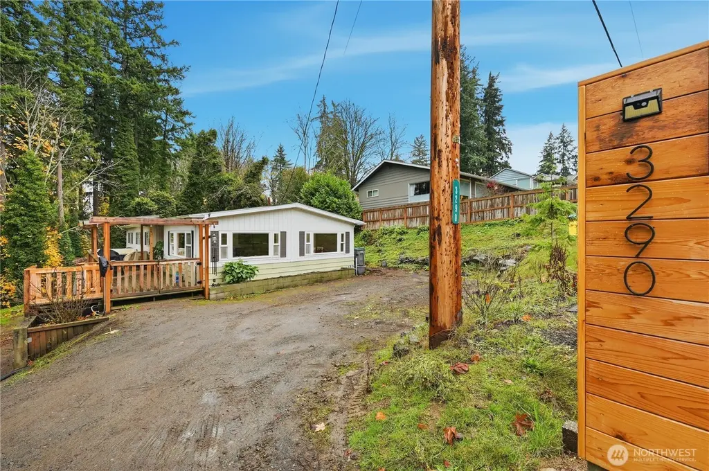 3290 Rocky Point Rd NW