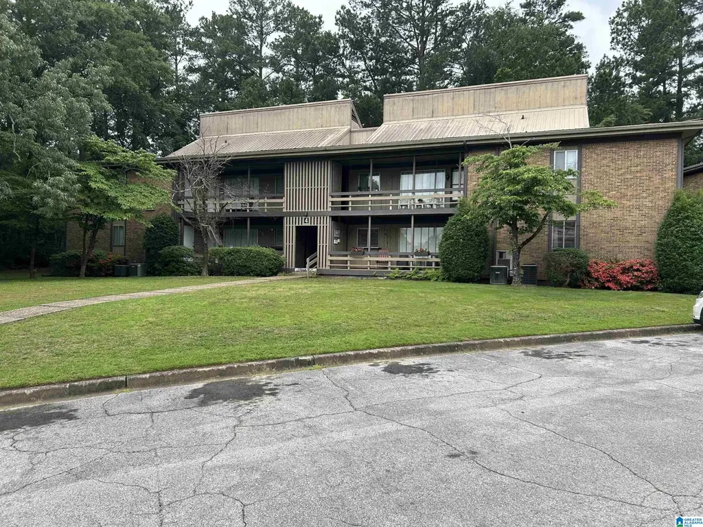 3101 Lorna Rd #422