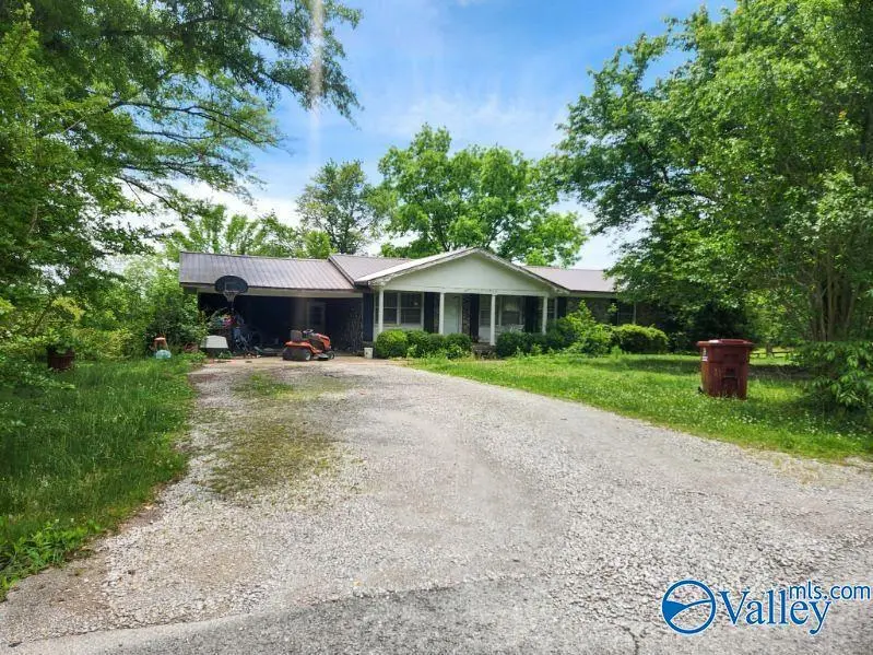 585 Ranch Rd