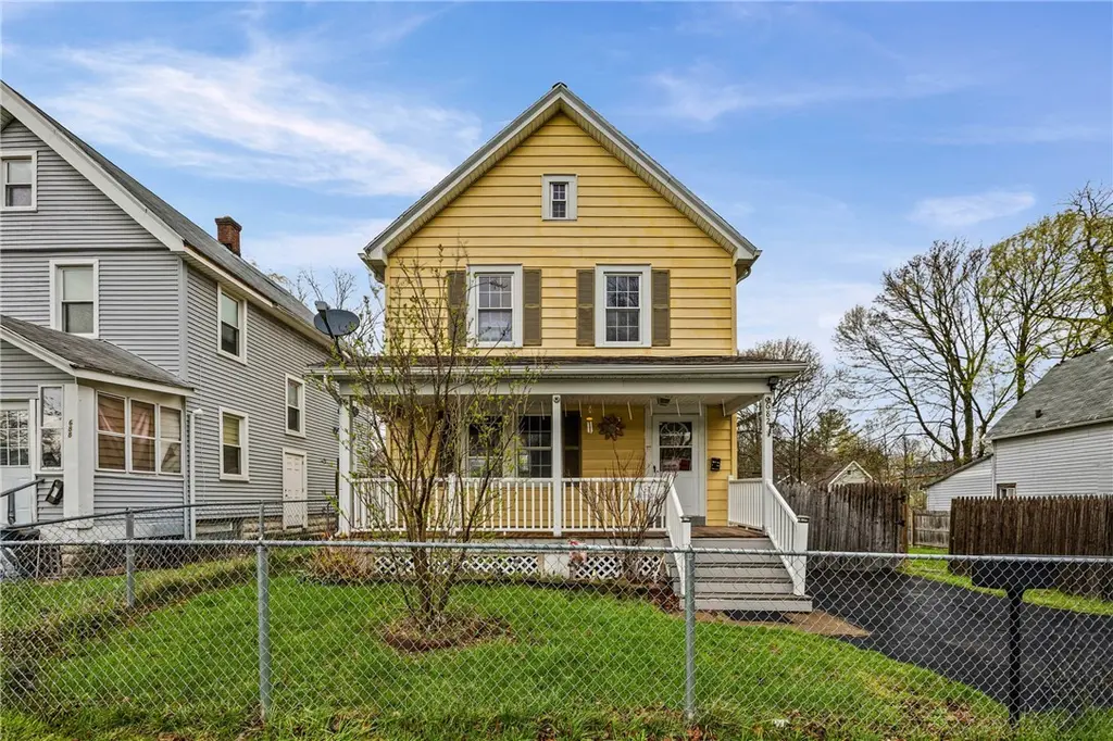 682 Frost Ave