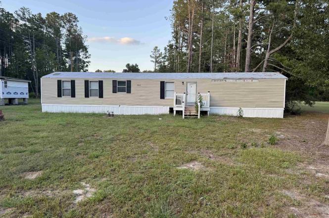 1055 Salters Town Rd